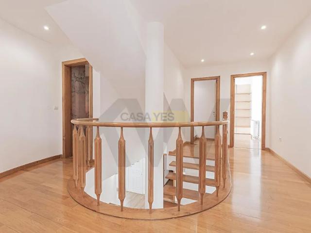 House T5 in Alcabideche, Cascais