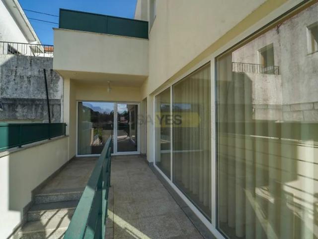 House T5 in Azurém, Guimarães