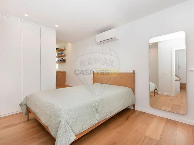 House T5 in Carcavelos e Parede, Cascais