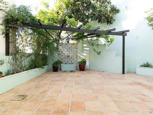 House T5 in Carcavelos e Parede, Cascais