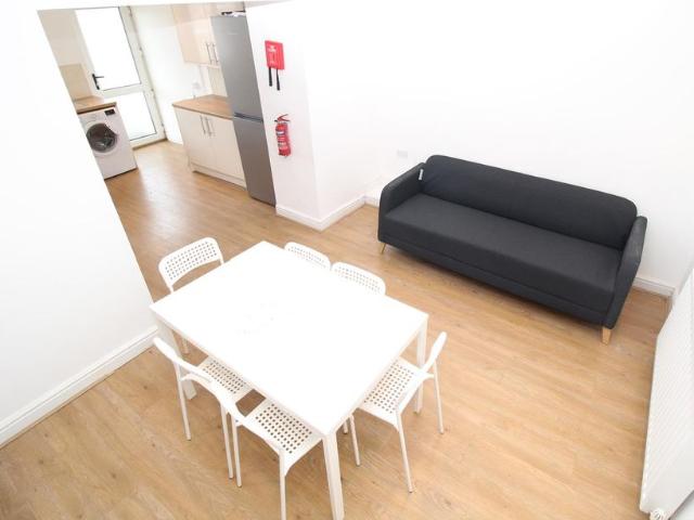 House Terraced For Rent Tower Street, Pontypridd