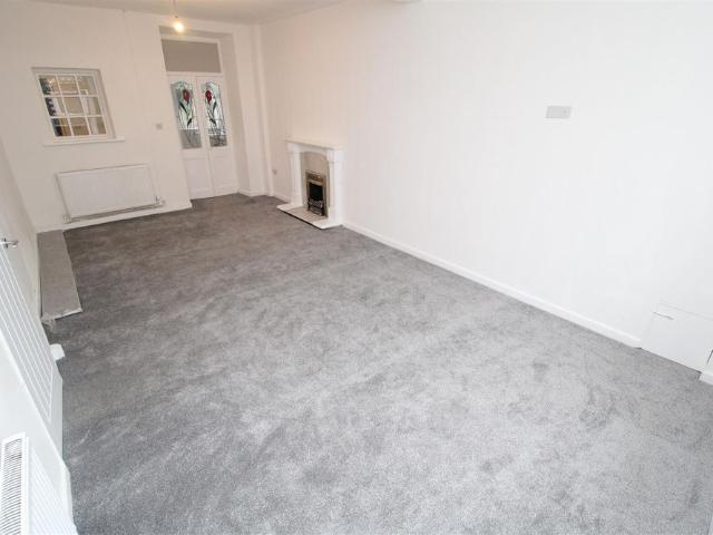 House Terraced For Rent Brithweunydd Road, Tonypandy