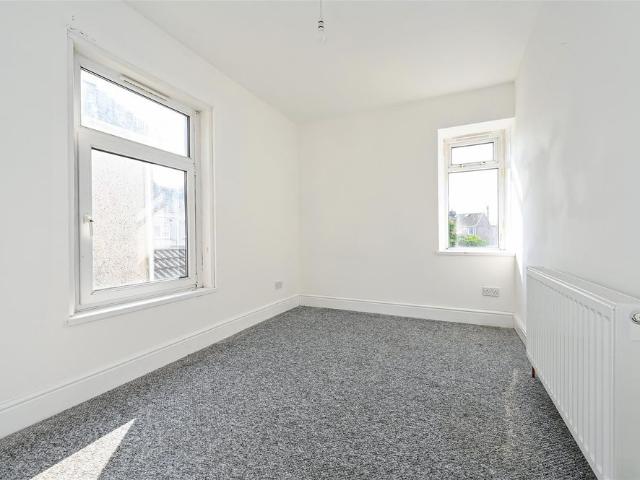 House Terraced For Rent Glanmor Road, Llanelli