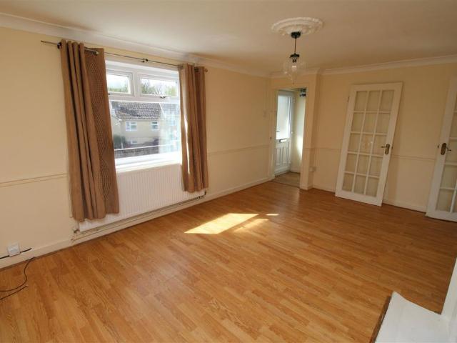 House Terraced For Rent Heol Helig, Ebbw Vale