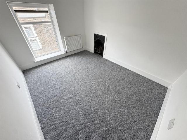 House Terraced For Rent New Road, Pontypridd