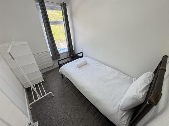 House Terraced For Rent Station Terrace, Mountain Ash