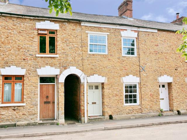 House, Terraced House