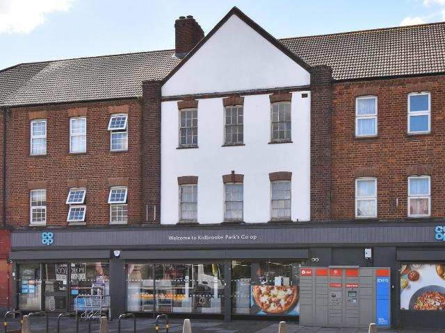 3 Bedroom Flat To Let