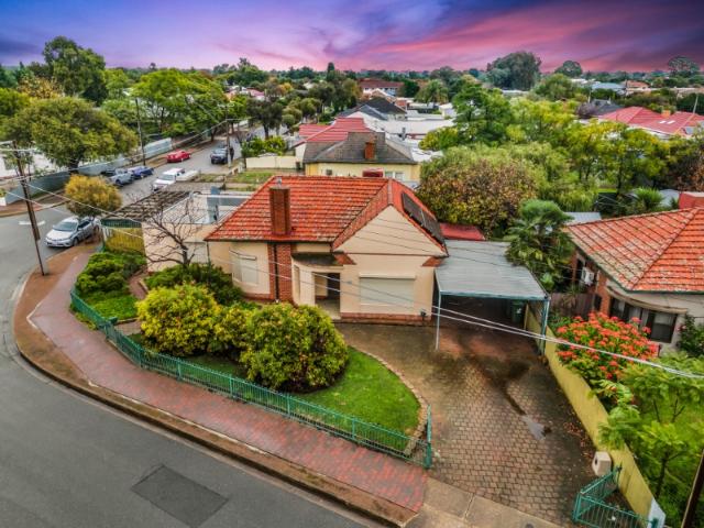 house to let in 40 Railway Terrace, EDWARDSTOWN 3 bed
