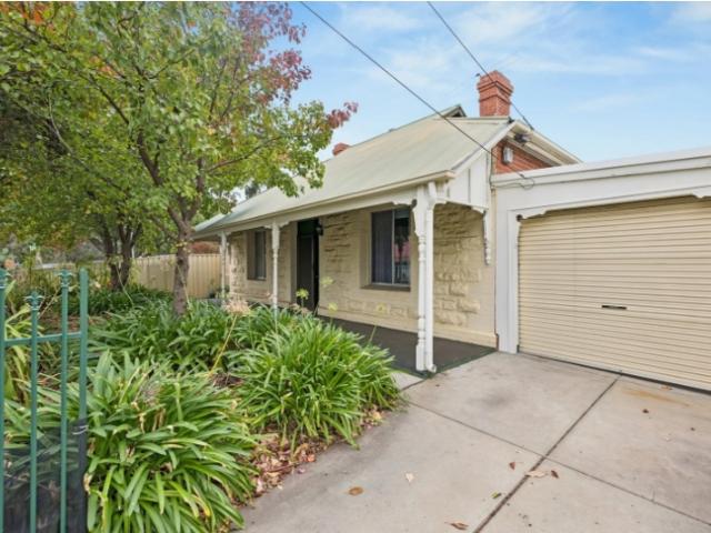 house to let in 57 East Avenue, Clarence Park 3 bed