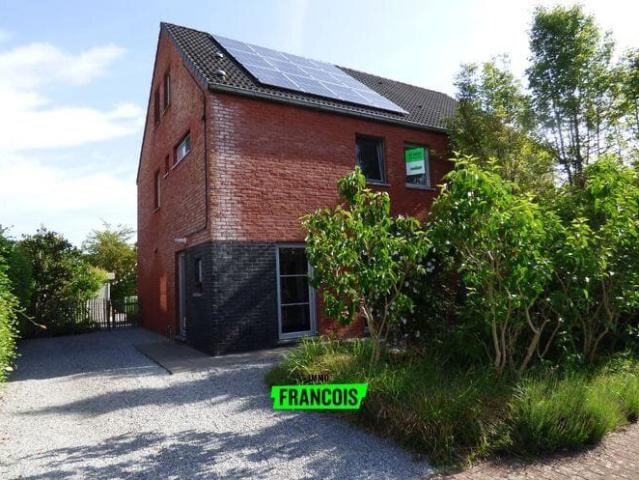 House To Let in Rotselaar