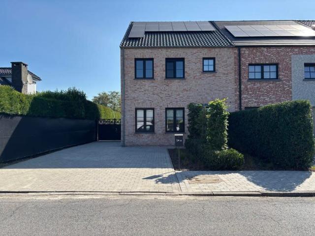 House to rent: O.l.vrouwstraat 54B, 2380 Ravels on Realo
