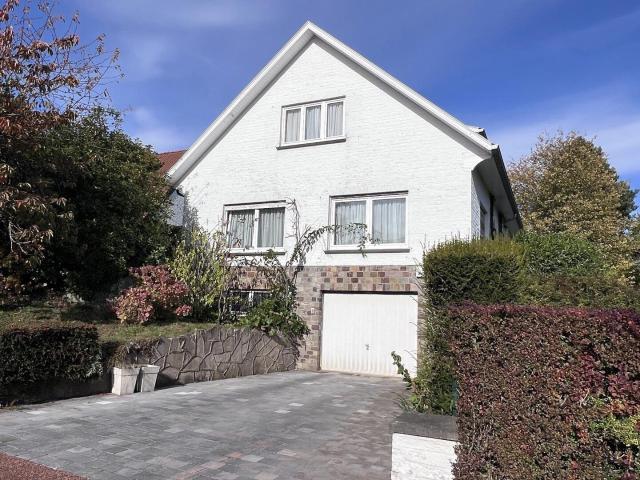 House to rent: Belle Vue, 1410 Waterloo on Realo