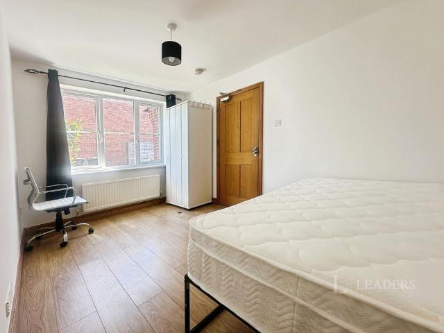 house to rent Carsons Drive, Great Cornard, Sudbury, CO10