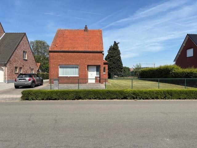 House to rent: Heegstraat 8, 2480 Dessel on Realo