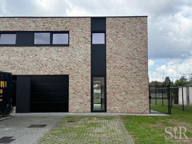 House to rent: Hoekstraat, 2221 Heist Op Den Berg on Realo