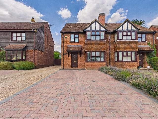 House to Rent in Maidenhead Heywood Avenue PML260188