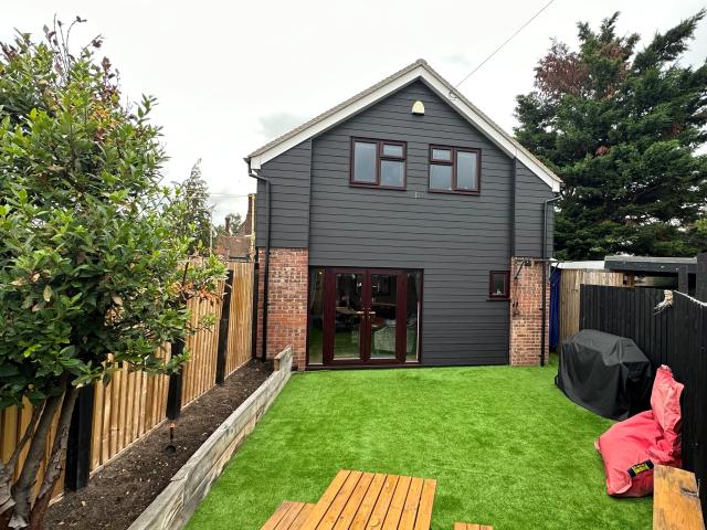 House to rent in Milton Road, Cambridge, CB4 | Leaders