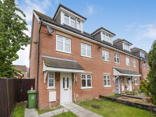 House to rent in Oakdene Road, Southsea, PO4 | Leaders