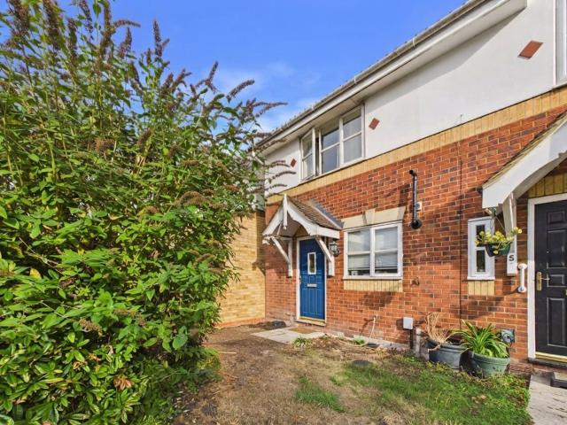House to Rent in Aldershot Wyvern Close JSF220099