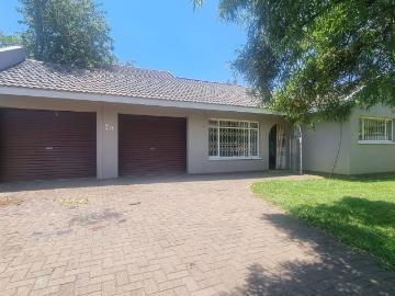 House to rent in Arcon Park