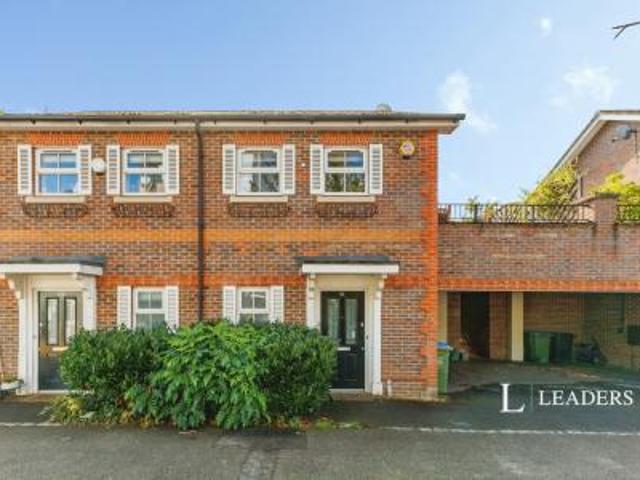 House to rent in Ashley Road, Walton on Thames, KT12 | Leaders