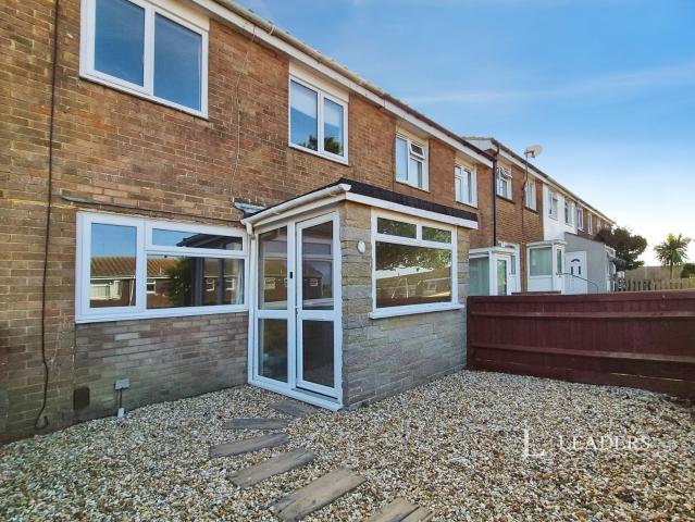 House to rent in Barming Close, Eastbourne, East Sussex, BN23 | Leaders