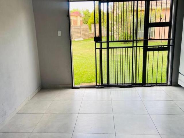 House to Rent in Barry Hertzog Park