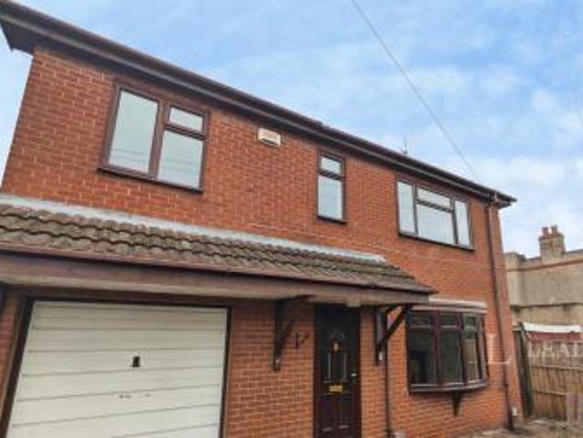 House to rent in Beech Tree Avenue, Coventry, West Midlands, CV4 | Leaders