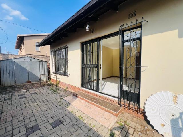 House To Rent in Bosmont Johannesburg Gauteng