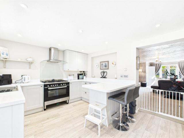 House to Rent in Camberley Harlech Road PRC260015