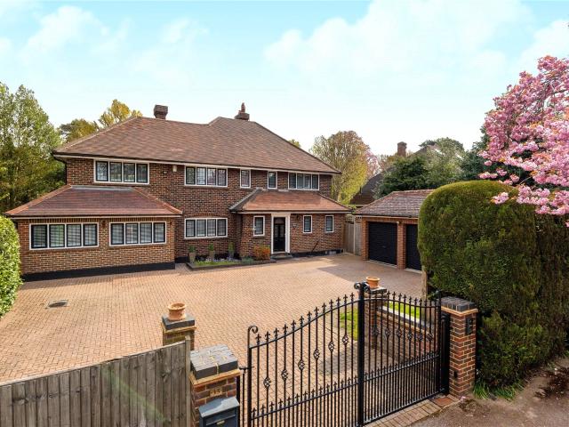 House to Rent in Camberley Parkway FNB210056