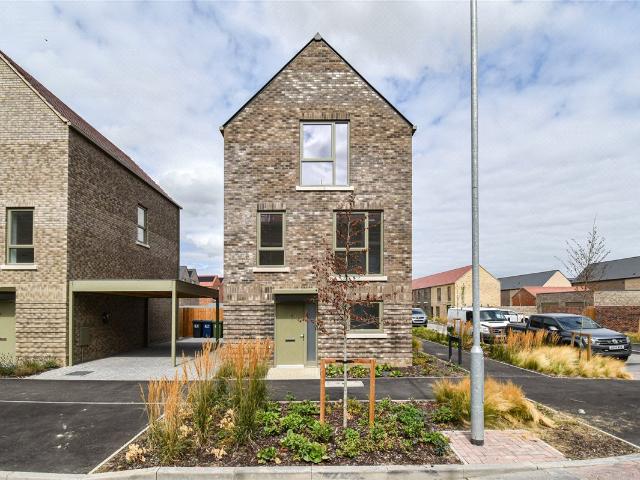 House to rent in Cambridge, Beta Avenue, CB5: Cambridge: CAL250079