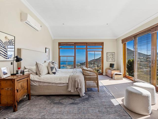 House to rent in Camps Bay