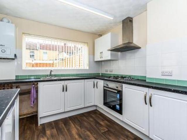 House to rent in Carnarvon Road, Portsmouth, PO2 | Leaders