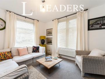 House to rent in Carisbrooke Road, Southsea, PO4 | Leaders