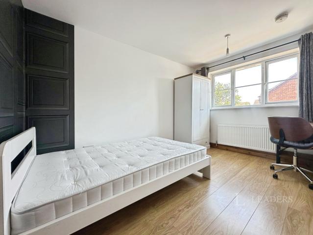 House to rent in Carsons Drive, Great Cornard, Sudbury, Suffolk, CO10 | Leaders