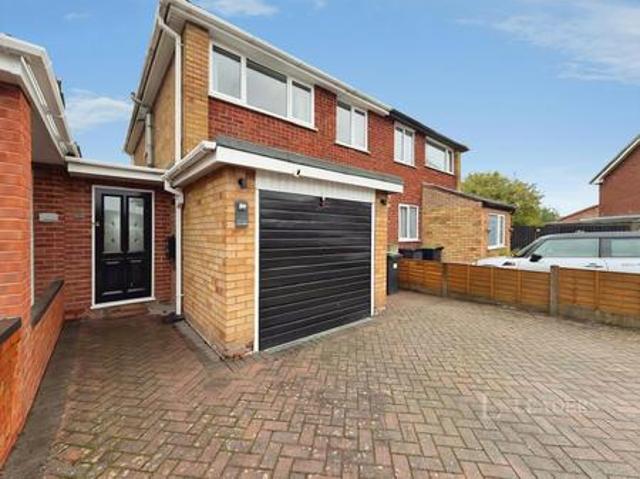 House to rent in Cloverdale, Stoke Prior, Bromsgrove, Worcestershire, B60 | Leaders