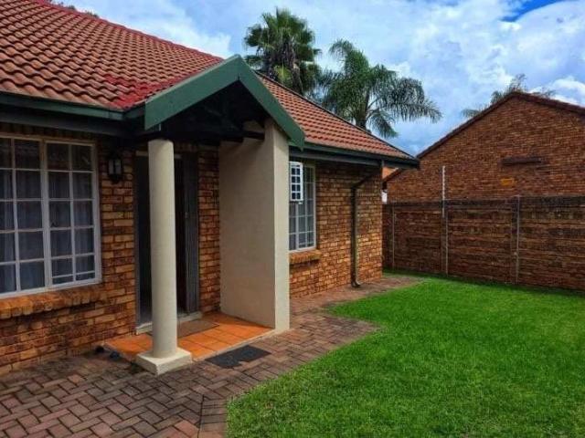 House to Rent in Clubview