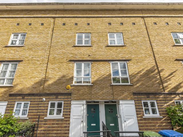 house to rent in Commercial Way, Peckham, London, SE15
