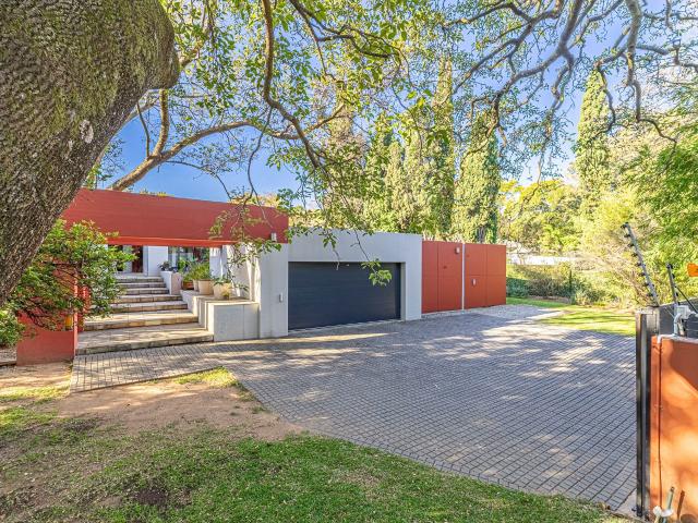 House to rent in Craighall Park