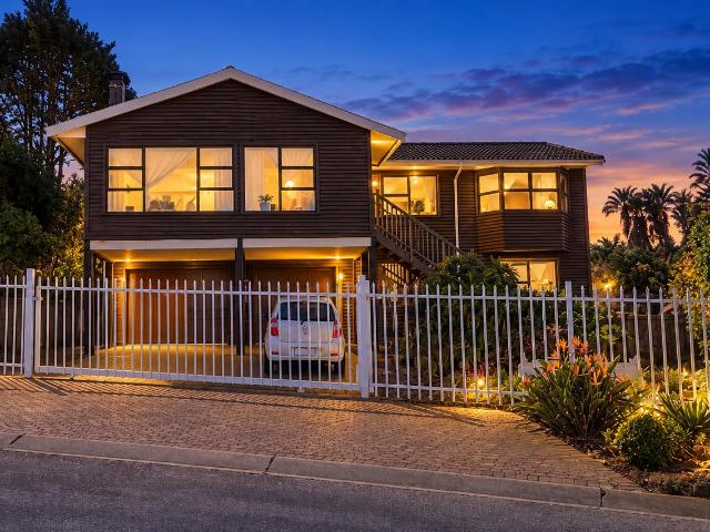 House To Rent in Dana Bay, Mossel Bay