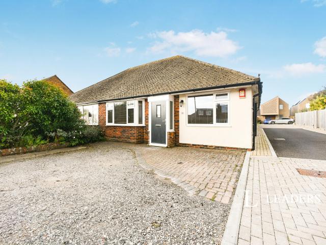 House to rent in Downs Valley Road, Brighton, BN2 | Leaders