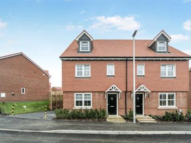 House to rent in Funnell Drive, Stone Cross, Pevensey, East Sussex, BN24 | Leaders