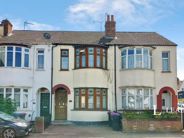 House to rent in Fairfax Drive, Westcliff on Sea, SS0 | Leaders