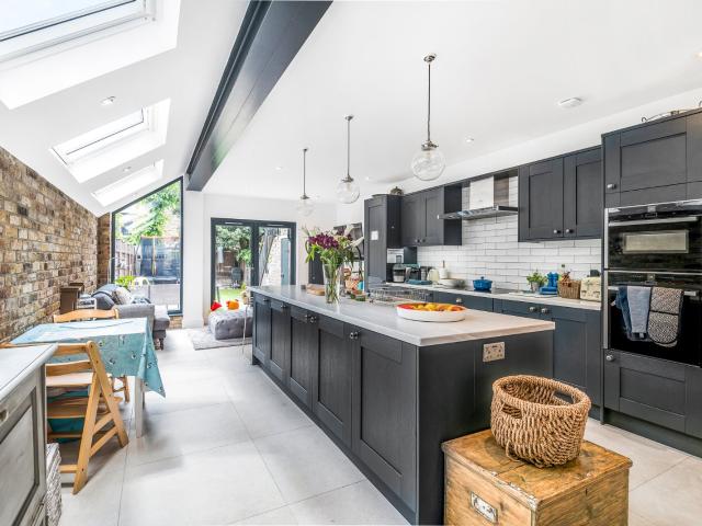 house to rent in Fieldhouse Road, Balham, London, SW12