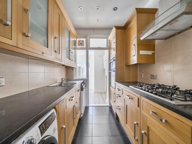 house to rent in Framfield Road, Mitcham, CR4