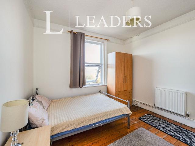House to rent in Gladys Avenue, Portsmouth, Hampshire, PO2 | Leaders
