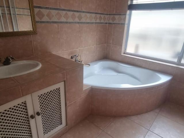House to rent in Glenashley