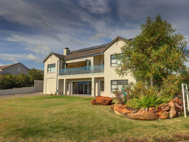House to rent in Groenkloof Retirement Village